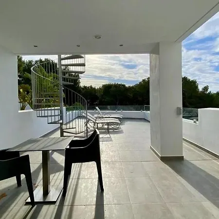 Lux Mar * Cala Llenya (Ibiza)